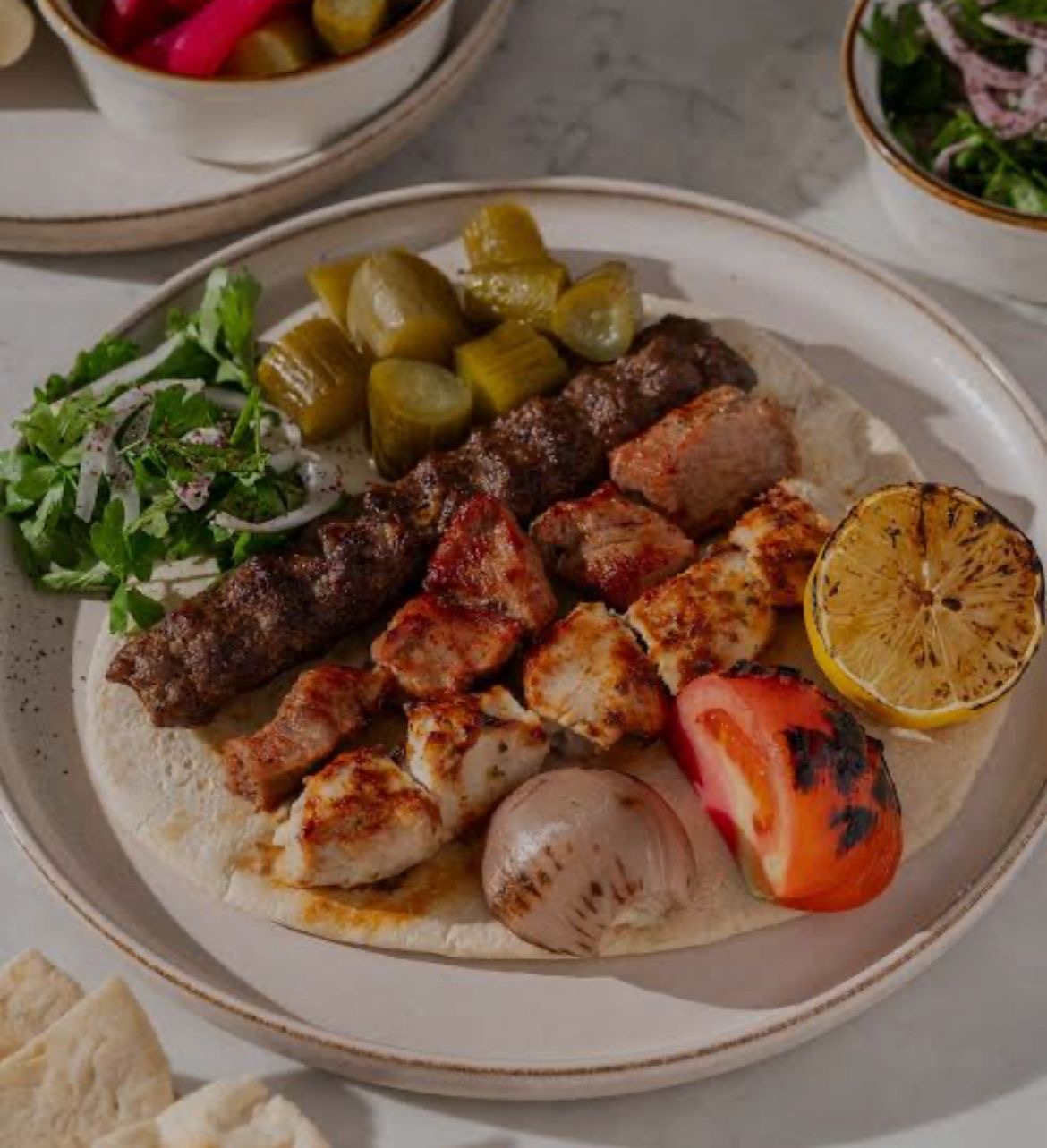 نص كيلو مشكل